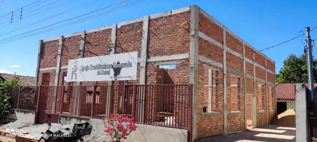 igreja em construção