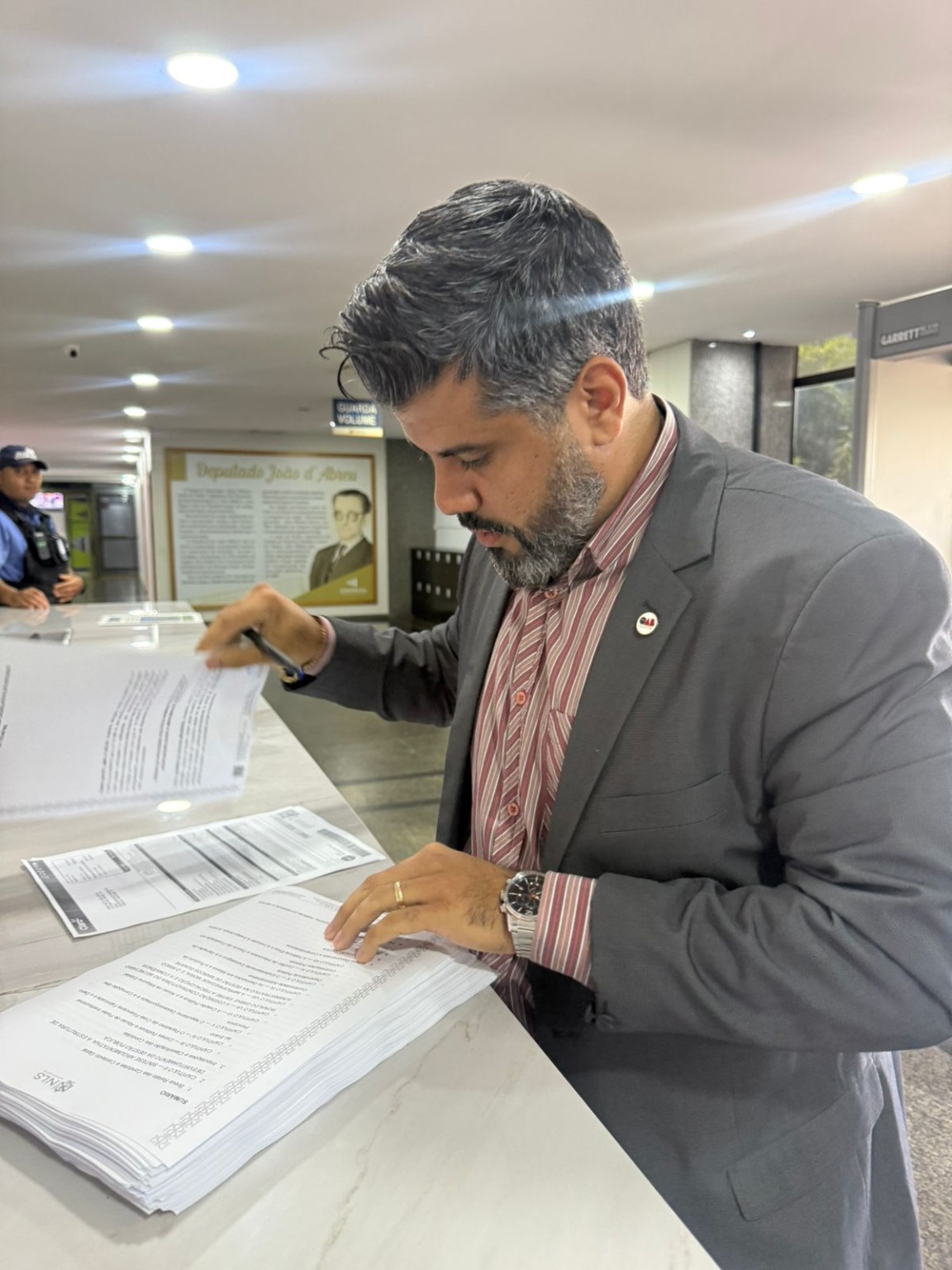 Advogado de Araguaína recua e oficializa retirada de pedido de impeachment contra Laurez: “resolvi deixar essa guerra que não me pertence” 