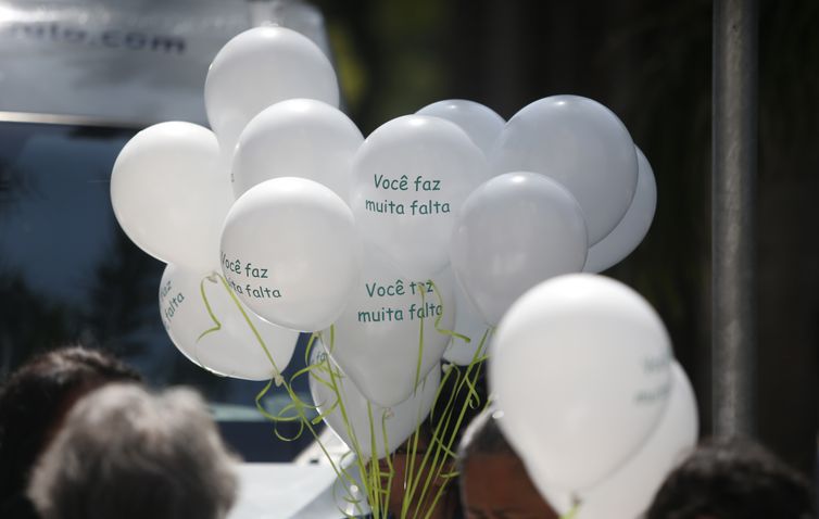 São Paulo (SP) 30/08/2024 - Uma ação destinada à conscientizar a população sobre pessoas desaparecidas, foi organizada na Praça da  Sé. Foto: Paulo Pinto/Agência Brasil